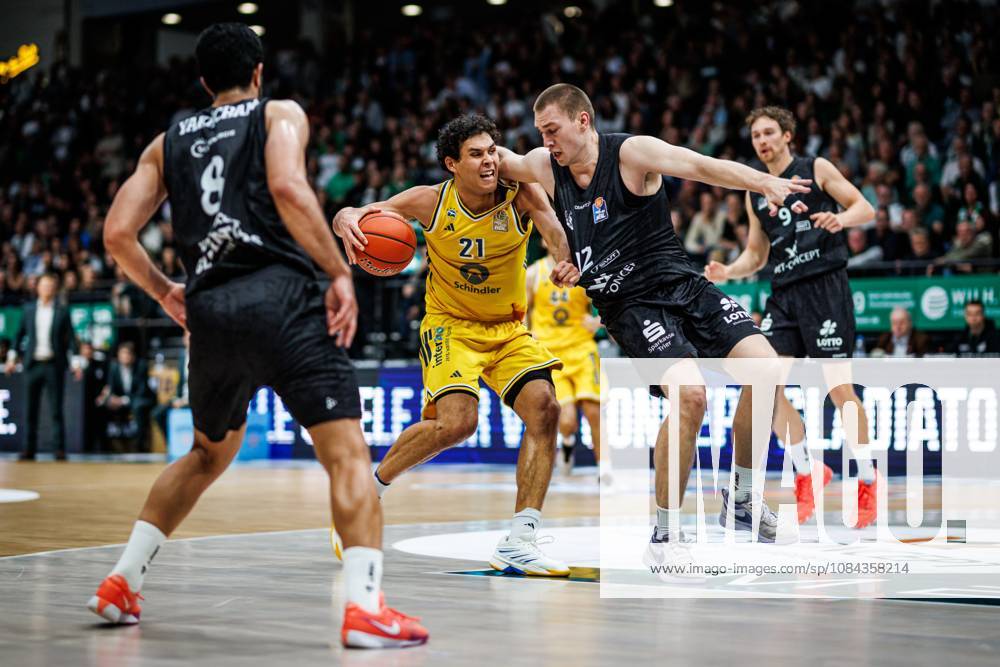 Brandon Angel of Alba Berlin goes head-to-head with Behnam Yakhchali of the Gladiators Trier and Marten Linssen of the Gladiators Trier; Action: Vet Concept Gladiators Trier vs. Alba Berlin, Basketball, easyCredit BBL, Matchday 5, 2026–2027 Season, October 10, 2026, Vet Concept Gladiators Trier vs. Alba Berlin, basketball, easyCredit BBL, Matchday 5, 2026–2027 season