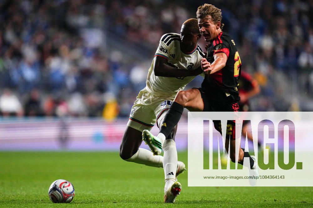 Philadelphia Union Defender Neil Pierre (44) and Real Salt Lake Forward Sergi Solans (22) battle for the ball during the second half of an MLS, Fussball Herren, USA match at Subaru Park in Chester, Pennsylvania. CSM Chester United States of America - ZUMAc04_ 20261010_zma_c04_286