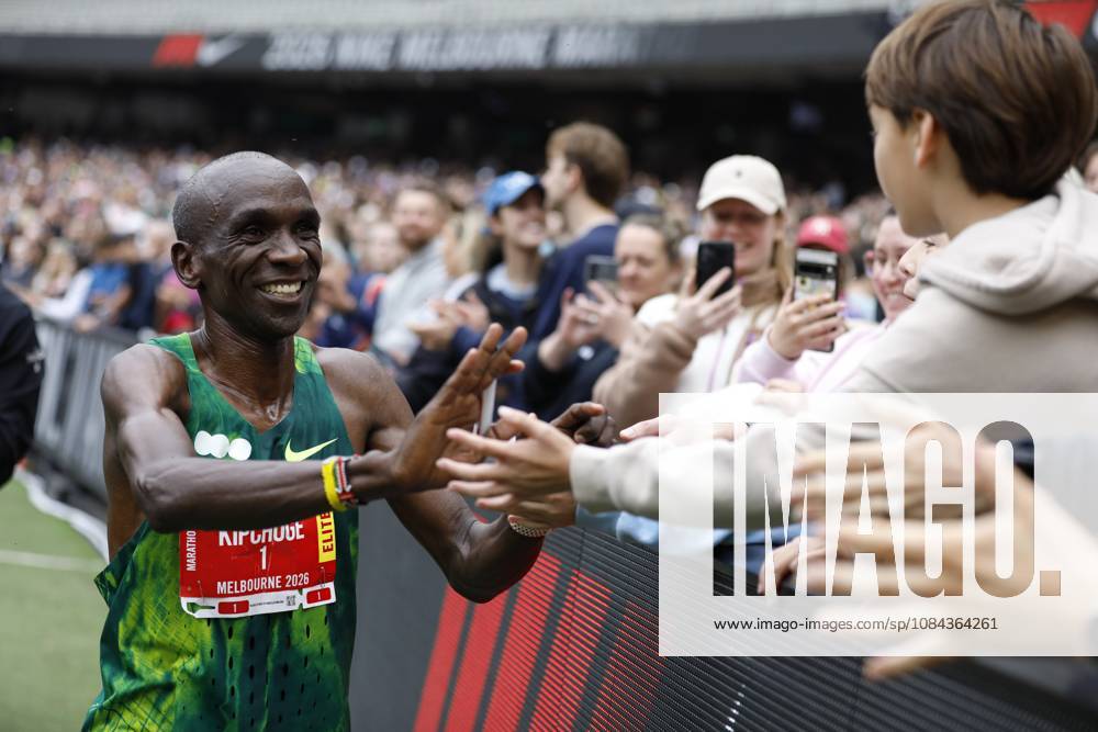 Melbourne Marathon Festival in Melbourne, Australia – 11 Oct 2026 Eliud Kipchoge of Kenya celebrates with fans after winning the mens marathon during the 2026 Melbourne Marathon Festival. The Nike Melbourne Marathon Festival brings together elite athletes, recreational runners and participants of different ages and abilities for a major running event in Melbourne. The 2026 festival is expected to attract approximately 66,000 participants across all events over two days, including 20,000 runners in the full marathon. The festival features multiple distances, with participants finishing inside the Melbourne Cricket Ground (MCG). Melbourne Australia