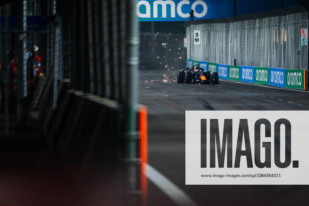 2026 Formula One Singapore Grand Prix Marina Bay Street Circuit, Singapore, Singapore. 10.October.2026; Max Verstappen of the Netherlands and Oracle Red Bull Racing during qualifying Formula One Singapore Grand Prix Singapore Marina Bay Street Circuit Singapore