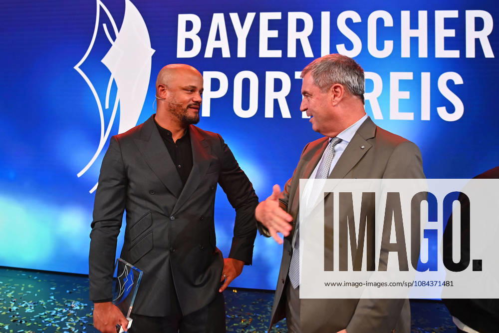 Coach Vincent KOMPANY of Bayern Munich receives the Honorary Award from Bavarian Minister-President Markus SOEDER, Bavarian Sports Award 2026 at BMW Welt, Red Carpet