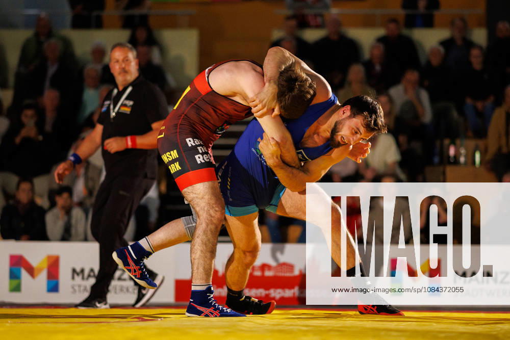 DRB BIRTAT Bundesliga, Day 6 of Competition, ASV Mainz 88 vs. KG Baienfurt Ravensburg, Mainz, October 10, 2026 Match between Malik Shavaev (red), ASV Mainz 88, and Radu Lefter (blue), KG Baienfurt Ravensburg, 98 kg freestyle, DRB BIRTAT Bundesliga, Day 6 of competition, ASV Mainz 88 vs. KG Baienfurt Ravensburg, Sporthalle am großen Sand, Mainz