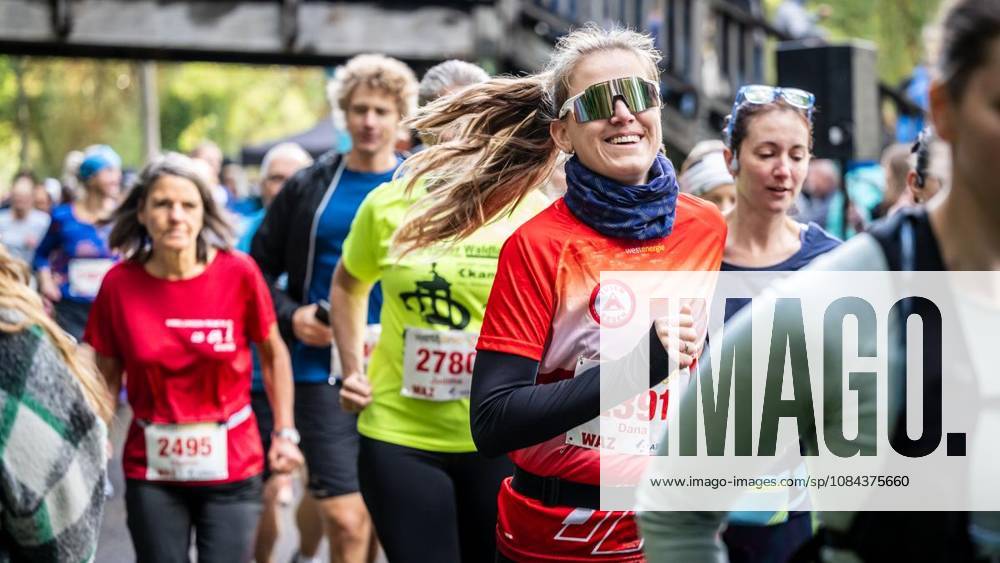 Marathon at Lake Baldeney in Essen ** FOR ** **On Sunday morning, October 11, 2026, approximately 1,800 runners will set out on a course of just over 18 kilometers around the lake as part of the supporting program for the Baldeneysee Marathon. Germany NRW Essen Copyright MartinxMöller