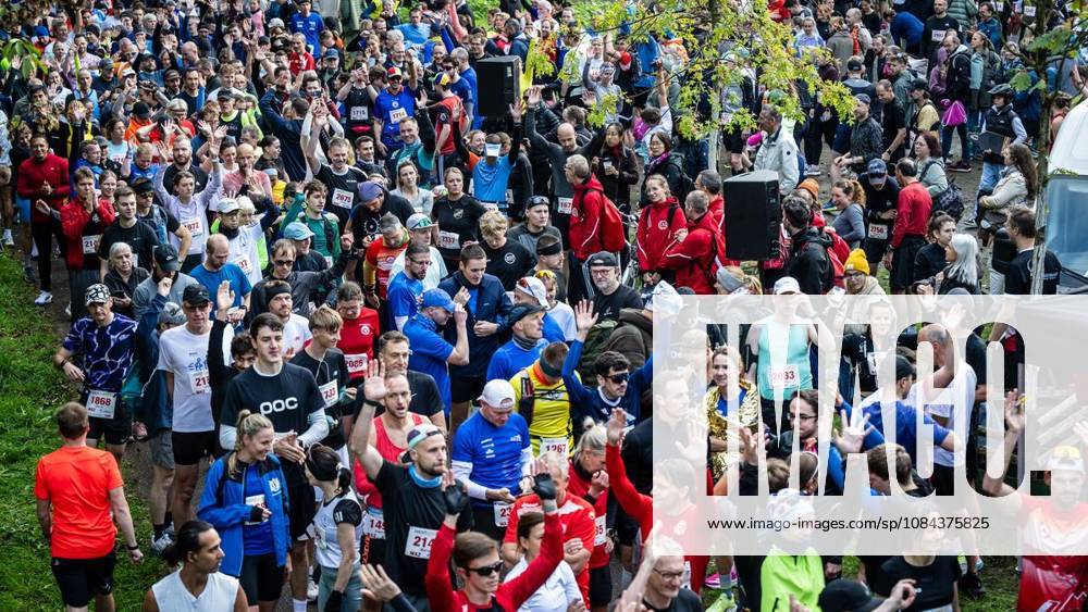 Marathon at Lake Baldeney in Essen ** FOR ** **On Sunday morning, October 11, 2026, approximately 1,800 runners will set out on a course of just over 18 kilometers around the lake as part of the supporting program for the Baldeneysee Marathon. Germany NRW Essen Copyright MartinxMöller