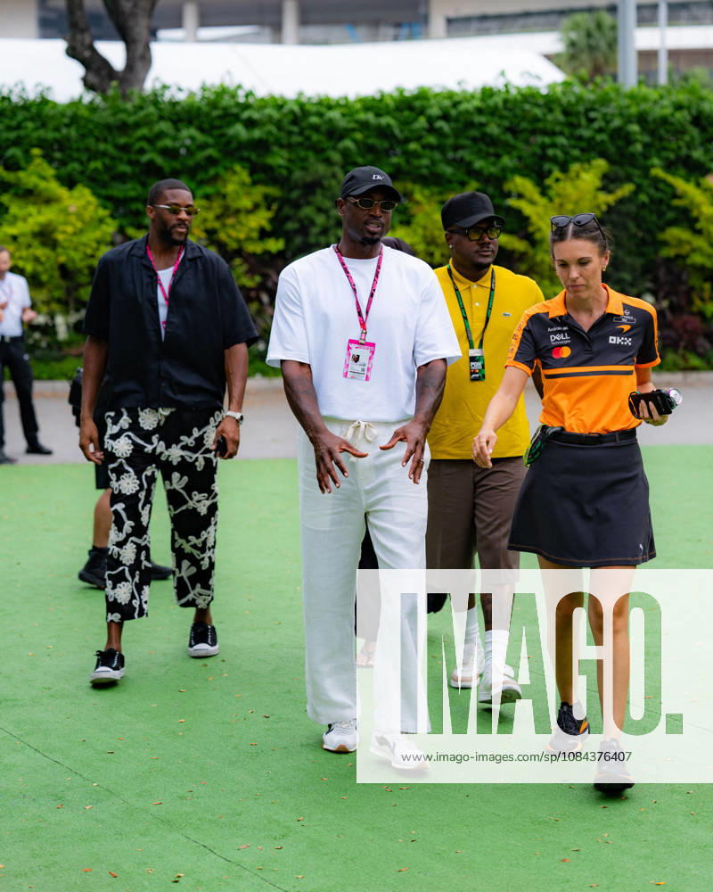 2026 Formula 1 Singapore Grand Prix - Dwyane Wade DWYANE WADE (USA) - NBA, Basketball Herren, USA Hall of Famer & Utah Jazz Co-Owner on Sunday Race Day during the Formula 1 Singapore Airlines Singapore Grand Prix 2026 at Marina Bay Street Circuit, Singapore, on October 11, 2026. Photo by Antoine LAPEYRE Reveries Agency via ABACAPRESS.COM Singapore Singapore
