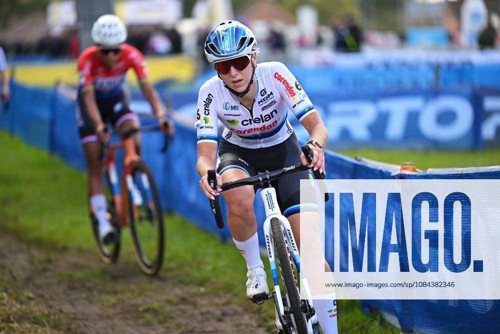 Netherlands Inge Van Der Heijden pictured in action during the women elite race of the Mosselcross cyclocross cycling event, on Sunday 11 October 2026, in Dendermonde, the first race (out of 7) of the HG Cross competition. DAVIDxPINTENS x189443277x