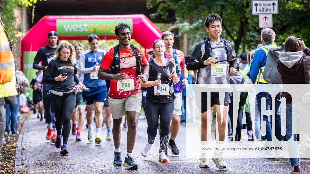 Marathon at Lake Baldeney in Essen ** FOR ** **On Sunday morning, October 11, 2026, approximately 1,200 runners will set out on a two-lap course around Lake Baldeney during the marathon. Germany, North Rhine-Westphalia, Essen. Copyright MartinxMöller