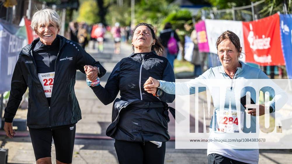 Marathon at Lake Baldeney in Essen ** FOR ** **On Sunday morning, October 11, 2026, approximately 1,800 runners will set out on a course of just over 18 kilometers around the lake as part of the supporting program for the marathon at Lake Baldeney. Germany NRW Essen Copyright MartinxMöller