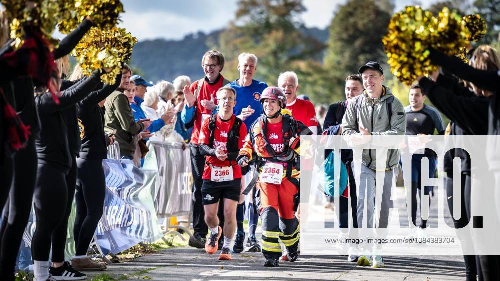 Marathon at Lake Baldeney in Essen ** ** **Birgit Kill, Chief Fire Officer of the Essen Fire Department, will run on Sunday, October 11, 2026, in the marathon around Lake Baldeney in Essen, covering the 18-kilometer lake loop in full gear, including a helmet and oxygen tank. Rüclen Germany NRW Essen Copyright MartinxMöller