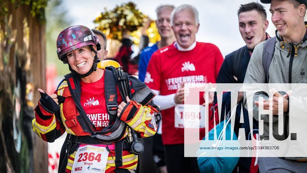 Marathon at Lake Baldeney in Essen ** ** **Birgit Kill, Chief Fire Officer of the Essen Fire Department, will run on Sunday, October 11, 2026, in the marathon around Lake Baldeney in Essen, covering the 18-kilometer lake loop in full gear, including a helmet and oxygen tank. Rüclen Germany NRW Essen Copyright MartinxMöller
