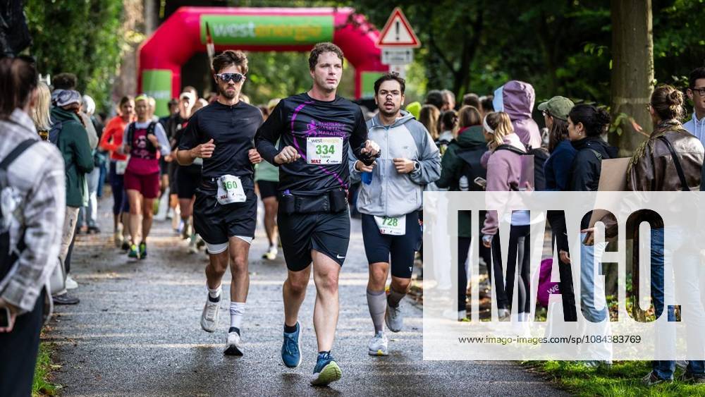 Marathon at Lake Baldeney in Essen ** FOR ** **On Sunday morning, October 11, 2026, approximately 1,200 runners will set out on a two-lap course around Lake Baldeney during the Lake Baldeney Marathon. Germany, North Rhine-Westphalia, Essen. Copyright MartinxMöller
