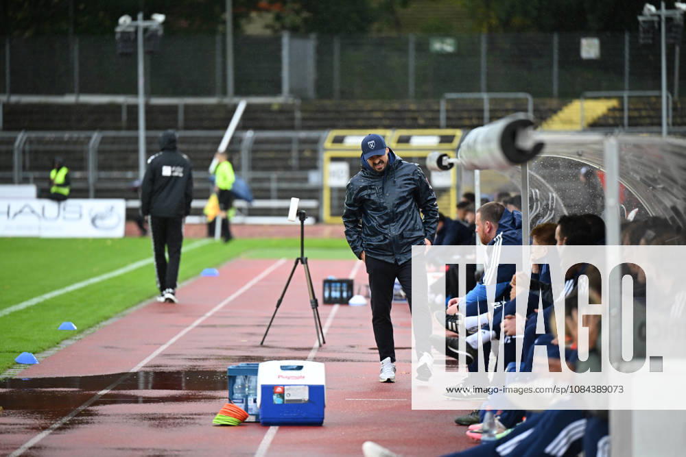GER, Soccer, Regionalliga Nord, Matchday 13, 2026–2027 Season, Oldenburg, Marschweg Stadium, VfB Oldenburg vs. BSV Kickers Emden, Björn LINDEMANN, BSV Kickers Emden Coach, Oldenburg, Marschweg Stadium, Lower Saxony, Germany