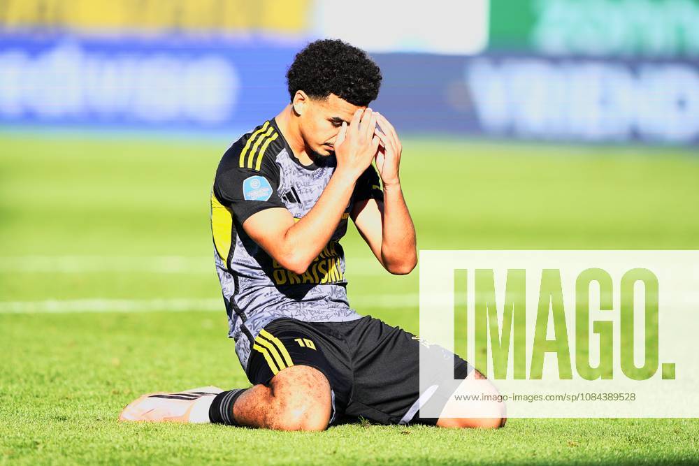 2026-10-11 VriendenLoterij Eredivisie: PEC Zwolle v SC Cambuur ZWOLLE, NETHERLANDS - OCTOBER 11: Rafik El Arguioui of SC Cambuur during the VriendenLoterij Eredivisie match between PEC Zwolle and SC Cambuur at Mac3Park Stadion on October 11, 2026 in Zwolle, Netherlands. Zwolle Mac3Park Stadion Netherlands Content not available for redistribution in The Netherlands directly or indirectly through any third parties.