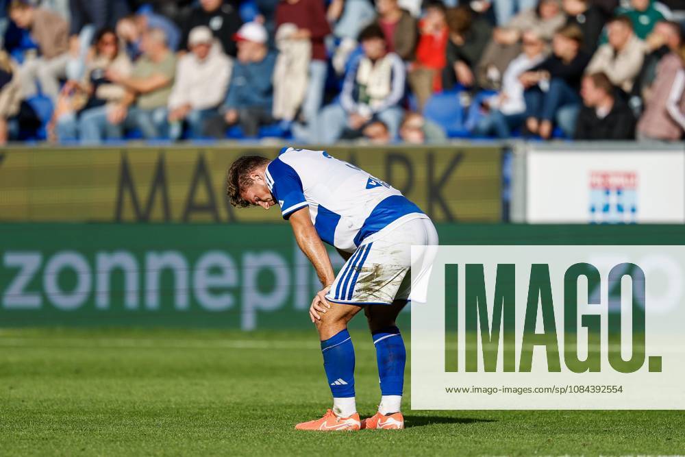 ZWOLLE - Olivier Aertssen of PEC Zwolle reacts after a 0-1 loss during the Dutch Eredivisie match between PEC Zwolle and Cambuur at the MAC3Park stadium on October 11, 2026 in Zwolle, the Netherlands. VINCENT JANNINK ANP Eredivisie 2026 27 ANPxSportx IVx 572138326 originalFilename: 572138326