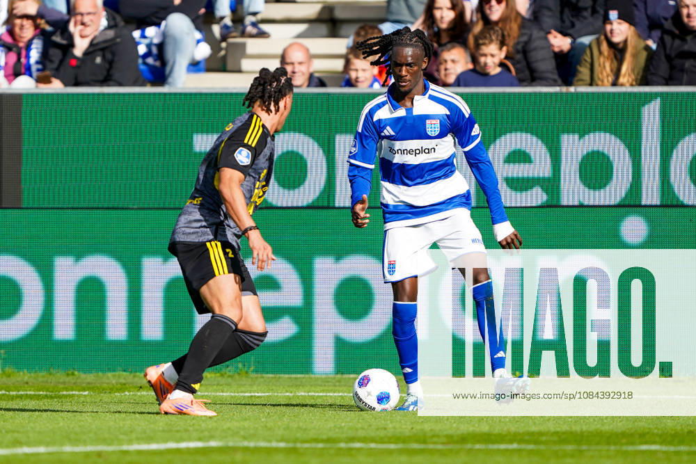2026-10-11 VriendenLoterij Eredivisie: PEC Zwolle v SC Cambuur ZWOLLE, NETHERLANDS - OCTOBER 11: Devid Eugene Bouah of SC Cambuur and Ibrahim Cissoko of PEC Zwolle during the VriendenLoterij Eredivisie match between PEC Zwolle and SC Cambuur at Mac3Park Stadion on October 11, 2026 in Zwolle, Netherlands. Zwolle Mac3Park Stadion Netherlands Content not available for redistribution in The Netherlands directly or indirectly through any third parties.