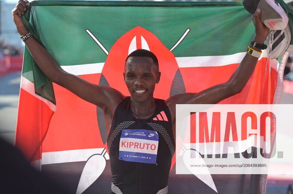 Chicago Marathon 2026 CHICAGO, ILLINOIS - OCTOBER 11: Kenyan runner Amos Kipruto crosses the finish line to win the men s professional division at the 48th Bank of America Chicago Marathon in Chicago, United States on October 11, 2026. Over 55,000 participants competed in the 26.2-mile course starting and finishing in Grant Park. Jacek Boczarski Anadolu Chicago United States. Editorial use only. Please get in touch for any other usage.