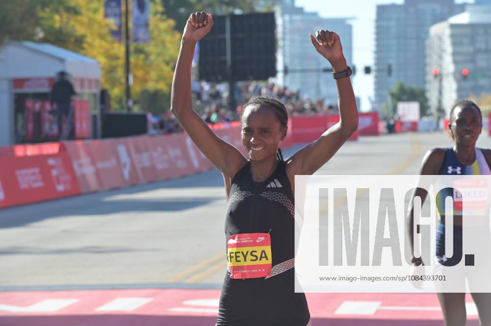 Chicago Marathon 2026 CHICAGO, ILLINOIS - OCTOBER 11: Ethiopian runner Hawi Feysa crosses the finish line to win the women s professional division at the 48th Bank of America Chicago Marathon in Chicago, United States on October 11, 2026. Over 55,000 participants competed on the 26.2-mile course starting and finishing in Grant Park. Jacek Boczarski Anadolu Chicago United States. Editorial use only. Please get in touch for any other usage.