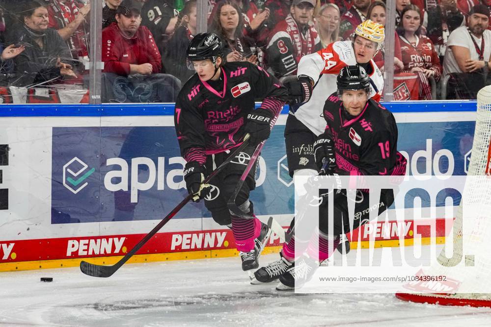 Ice Hockey: Penny DEL, Matchday 8—Cologne Sharks vs. Nuremberg Ice Tigers on October 11, 2026, at the Lanxess Arena in Cologne. Carlos Händel (Cologne), left: Josef Eham (Nuremberg), center: Frederik Storm (Cologne), right: In accordance with the regulations of the DEL (German Ice Hockey League), the publication and further use of these images in electronic media and on devices of any kind during the game is not permitted.