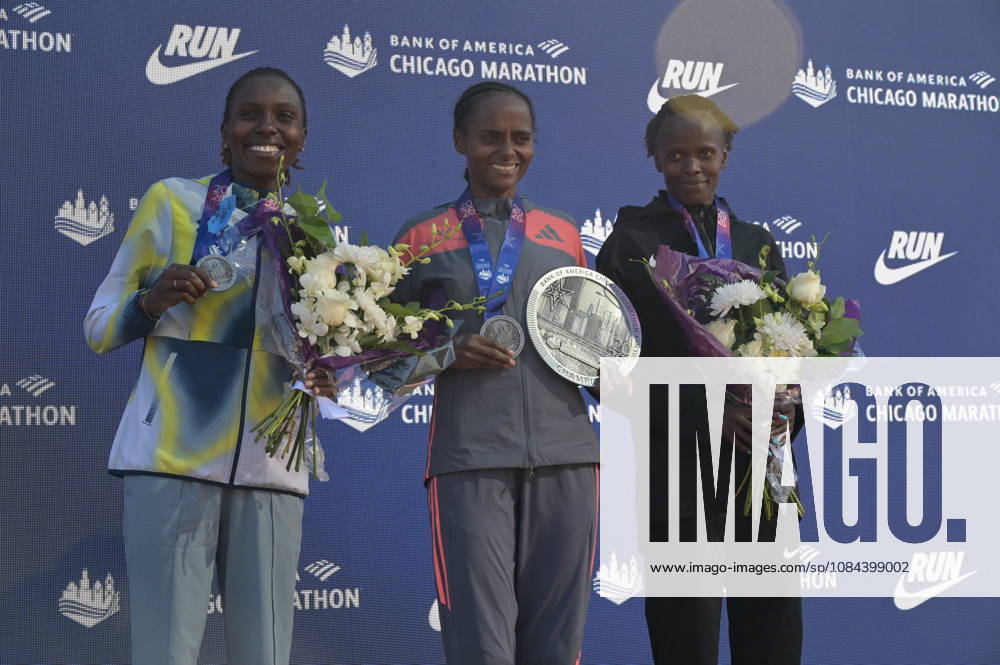 Chicago Marathon 2026 CHICAGO, ILLINOIS - OCTOBER 11: Ethiopian runner Hawi Feysa (C) wins the women s professional division at the 48th Bank of America Chicago Marathon in Chicago, United States on October 11, 2026. Over 55,000 participants competed on the 26.2-mile course starting and finishing in Grant Park. Sharon Lokedi took silver medal and Brigid Kosgei took the bronze medal. Jacek Boczarski Anadolu Chicago United States. Editorial use only. Please get in touch for any other usage.