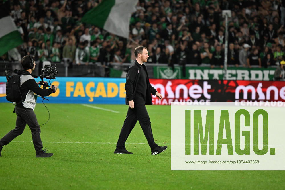 Footbal : AS Saint Etienne v RODEZ - ligue 2 - 10 10 2026 CATHRO Ian coach of Saint Etienne during the Ligue 2 BKT match between AS Saint-Etienne and RODEZ at Stade Geoffroy-Guichard Saint Etienne on October 10, 2026 in Saint-Etienne, France. SAINT ETIENNEFrance