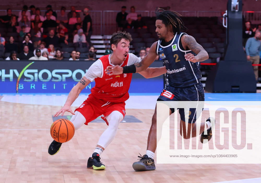 V l Jasper Guenther RheinStars Cologne 06, Corey McKeithan Eisbären Bremerhaven 02 GER, RheinStars Cologne vs. Eisbären Bremerhaven, Basketball, ProA, Matchday 4, 2026–2027 Season, October 11, 2026 GER, RheinStars Cologne vs. Eisbären Bremerhaven, Basketball, ProA, Matchday 4, 2026–2027 season, October 11, 2026 RheinStars Cologne