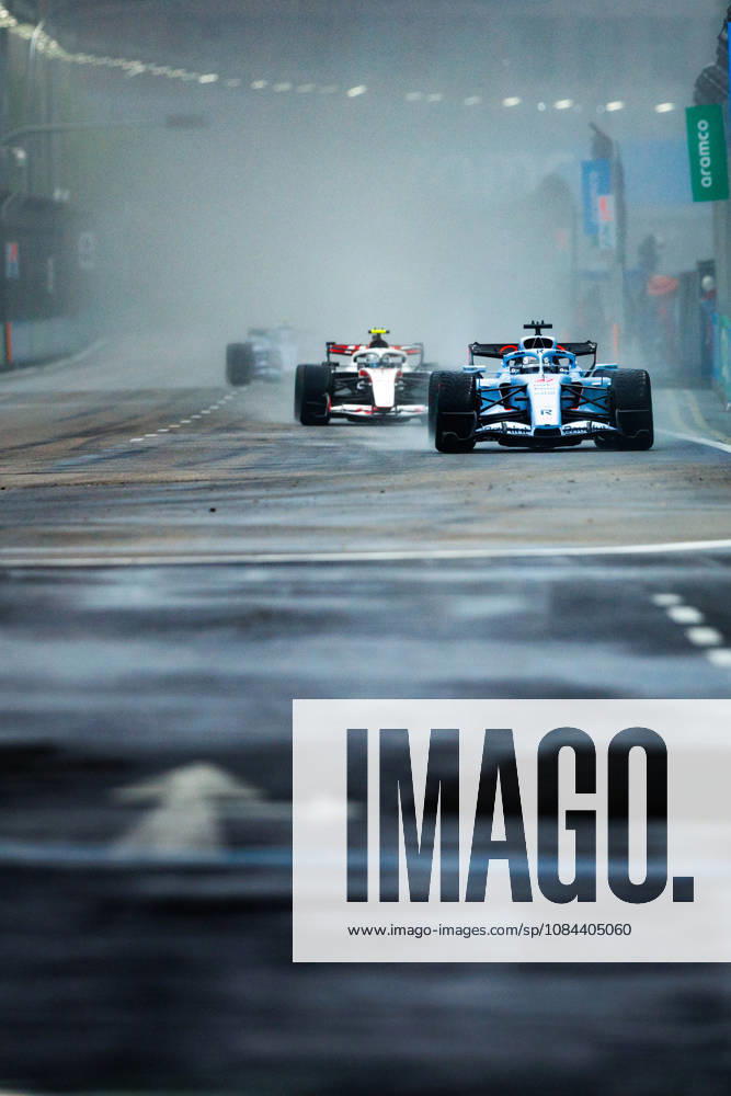 Nico Hulkenberg of Germany drives the (27) Audi Revolut F1 Team R26 during the sprint race ahead of the F1 Grand Prix of Singapore at the Marina Bay Street Circuit. Singapore Singapore - ZUMAs197 20261010_aaa_s197_1020