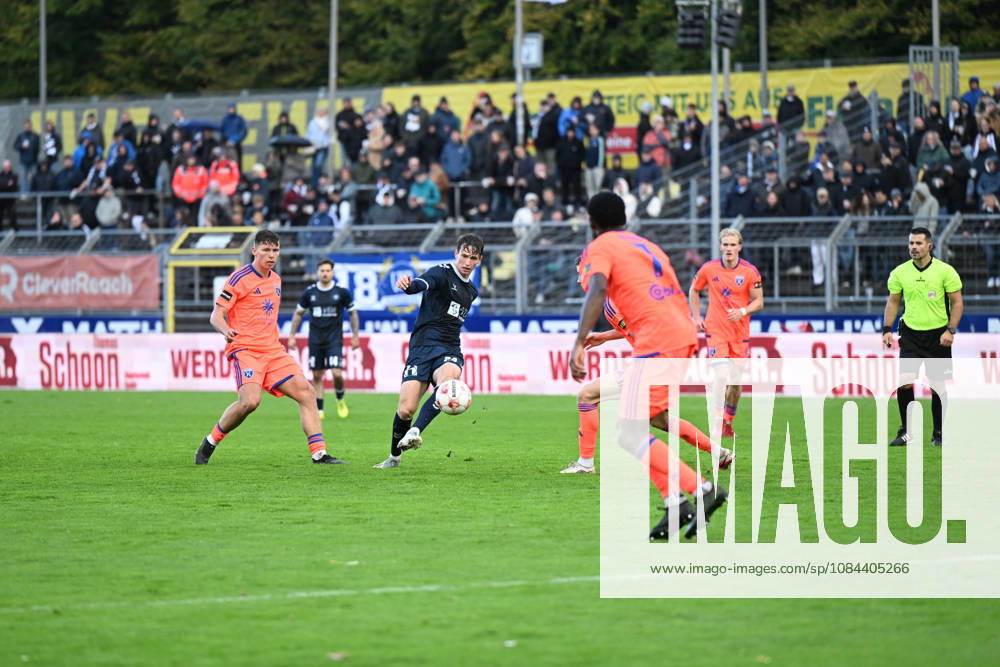 GER, Soccer, Regionalliga Nord, Matchday 13, 2026–2027 Season, Oldenburg, Marschweg Stadium, VfB Oldenburg vs. BSV Kickers Emden Dominik KASPER VfB Oldenburg 24 Luc IHORST BSV Kickers Emden 14 Ayukayoh MENGOT BSV Kickers EMDEN 7 Oldenburg Marschweg Stadium Lower Saxony Germany