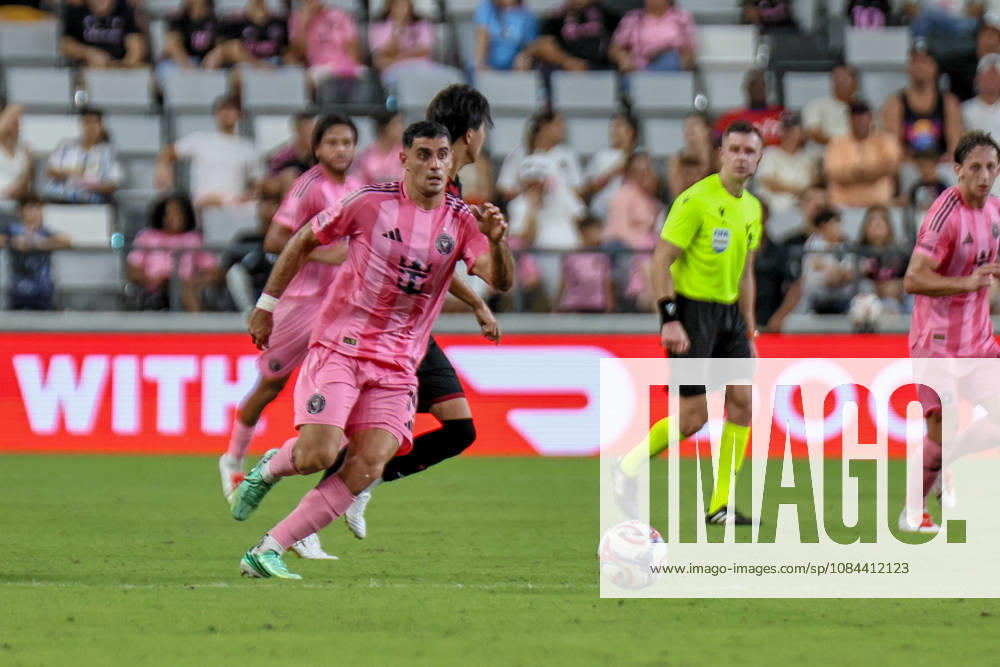 Inter Miami CF forward GERMAN BERTERAME (19) in action during a 2026 MLS, Fussball Herren, USA soccer match between Inter Miami CF and DC United Soccer 2026: Inter Miami CF 4:0 DC United. - ZUMAa257 20261010_zsp_a257_004
