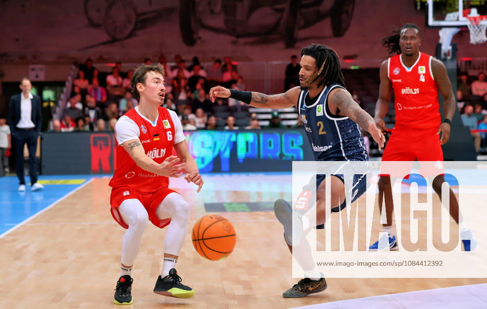 From left: Jasper Guenther, RheinStars Cologne 06; Corey McKeithan, Eisbären Bremerhaven 02; James Patterson III, RheinStars Cologne 04; in the background, Ferried Naciri, Eisbären Bremerhaven coach (GER); RheinStars Cologne vs. Eisbären Bremerhaven, basketball, ProA, Matchday 4, 2026–2027 season, October 11, 2026 GER, RheinStars Cologne vs. Eisbären Bremerhaven, Basketball, ProA, Matchday 4, 2026–2027 season, October 11, 2026, RheinStars Cologne