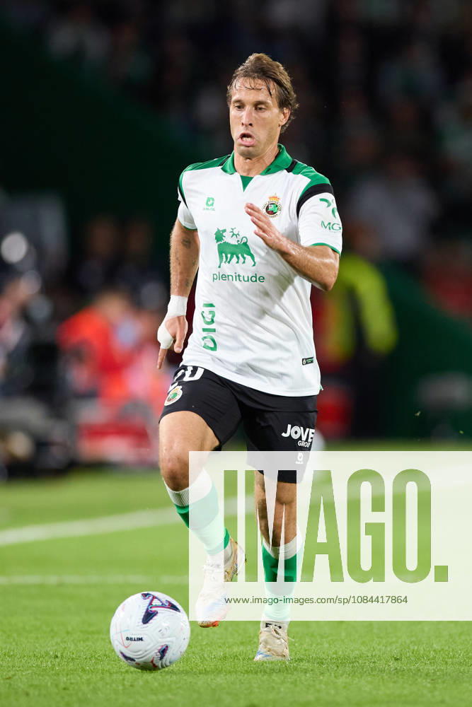 Sergio Canales of Real Racing Club de Santander in action during the LaLiga EA Sports match between Real Racing Club de Santander and Valencia CF at Campos de de El Sardinero on October 11, 2026, in Santander, Spain. Real Racing Club De Santander V Valencia CF - LaLiga EA Sports - ZUMAa181 20261011_zaa_a181_355