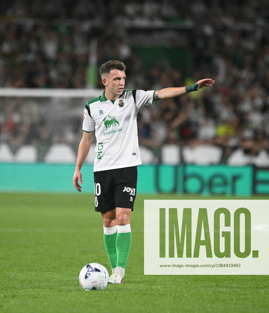 ESP LaLiga EA Sports: Racing Santander vs. Valencia CF — Inigo Vicente of Racing Santander during the LaLiga EA Sports match between Racing Santander and Valencia CF, played at Campos de Sport de El Sardinero Stadium in Cantabria on October 11, 2026, in Spain — Spanish Soccer