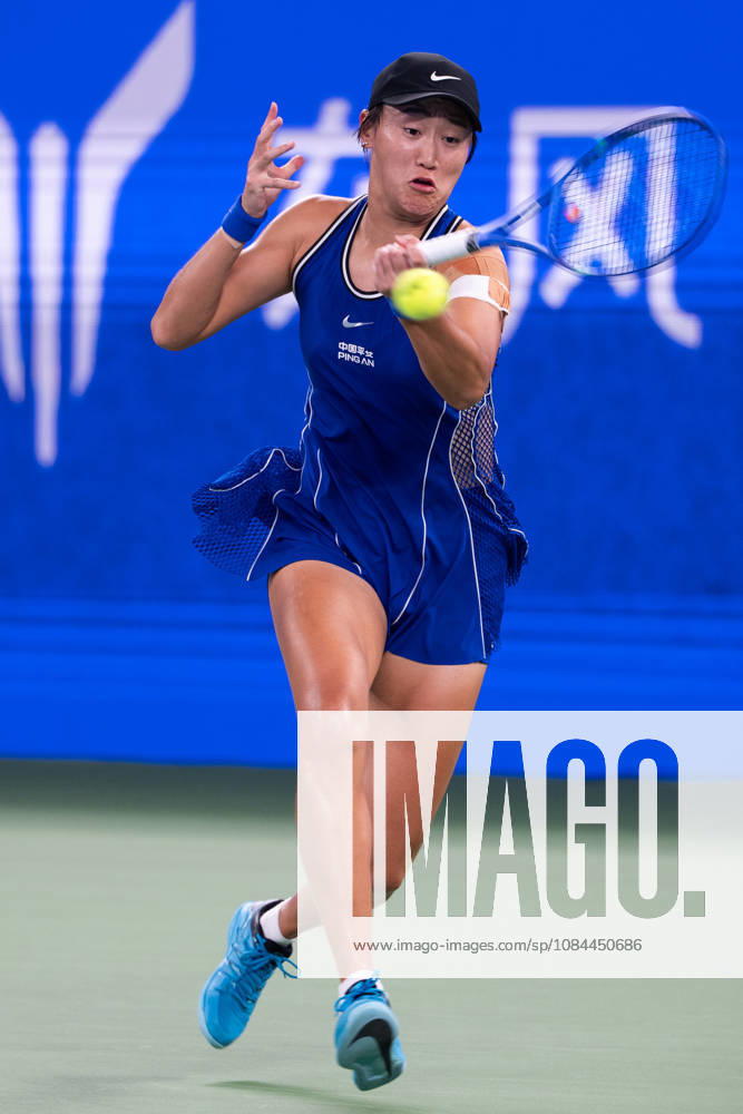 (261012) -- WUHAN, Oct. 12, 2026 -- Wang Xiyu hits a return during the women s sinlges round of 64 match between Wang Xiyu of China and Wang Xinyu of China of the 2026 Wuhan Open tennis tournament in Wuhan, capital of central China s Hubei Province, Oct. 12, 2026. ) (SP)CHINA-WUHAN-TENNIS-WUHAN OPEN-WOMEN S SINGLES-ROUND OF 64 (CN) XiaoxYijiu