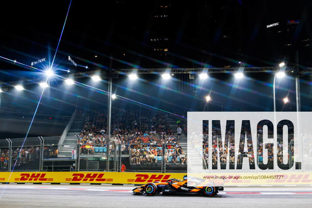 Lando Norris of Great Britain drives the (1) McLaren Mastercard F1 Team MCL40 during the F1 Grand Prix of Singapore at the Marina Bay Street Circuit. Formula 1, Singapore Grand Prix 2026 Race - 11 Oct 2026 - ZUMAs197 20261011_aaa_s197_838