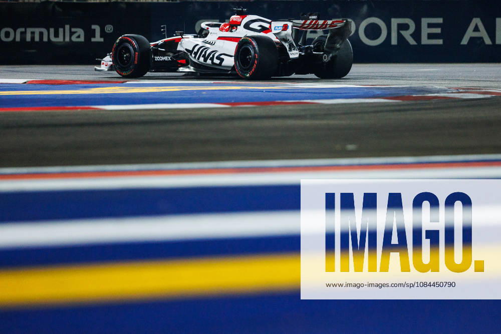 Esteban Ocon of France drives the (31) TGR Haas F1 Team VF-26 during the F1 Grand Prix of Singapore at the Marina Bay Street Circuit. Formula 1, Singapore Grand Prix 2026 Race - 11 Oct 2026 - ZUMAs197 20261011_aaa_s197_840