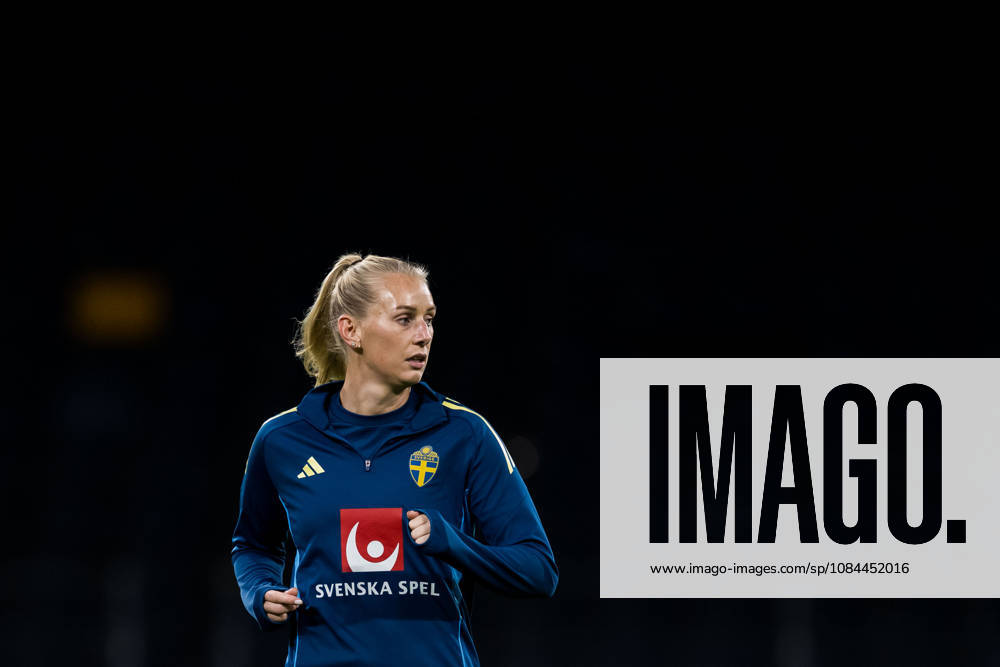 Stina Blackstenius of the Swedish women’s national soccer team during a training session on October 12, 2026 in Stockholm. Photo by Emma Wallskog, BILDBYRAN, code EW JZ0768. soccer, football, soccer, World Cup qualifiers, FIFA Women’s World Cup qualifiers, training, Sweden, women’s soccer, bbeng
