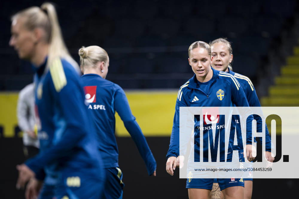 STOCKHOLM, SWEDEN, 20261012 Soccer player Hanna Lundkvist on the field as the Swedish women s national soccer team trains at Friends Arena ahead of the World Cup playoff match against Lithuania STOCKHOLM SWEDEN