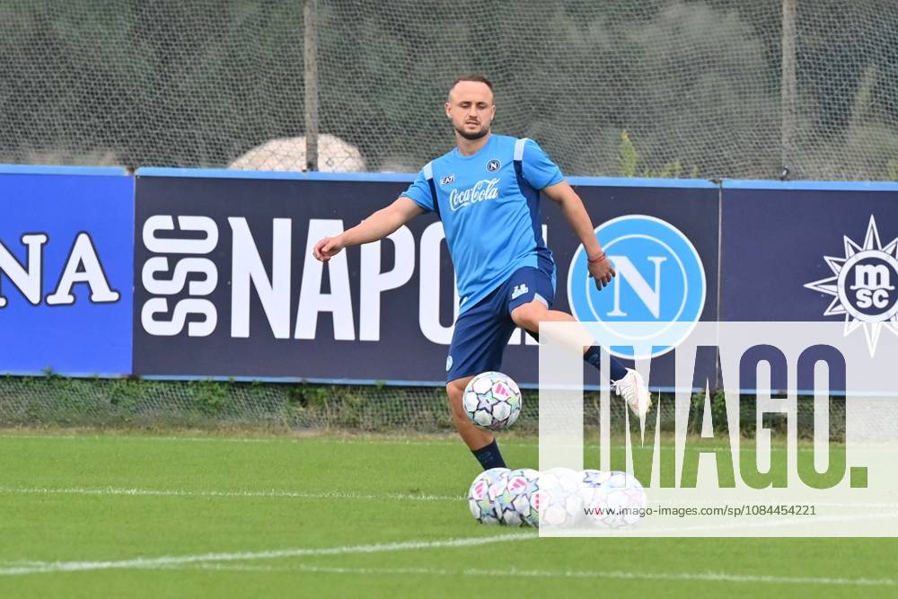 Foto IPP Felice De Martino Castel Volturno (Ce) 12 10 2026 Allenamento Napoli pre gara Champions League con il Villareal Nella foto: Stanislav Lobotka Italy Photo Press World Copyright Castel Volturno italy ITALY