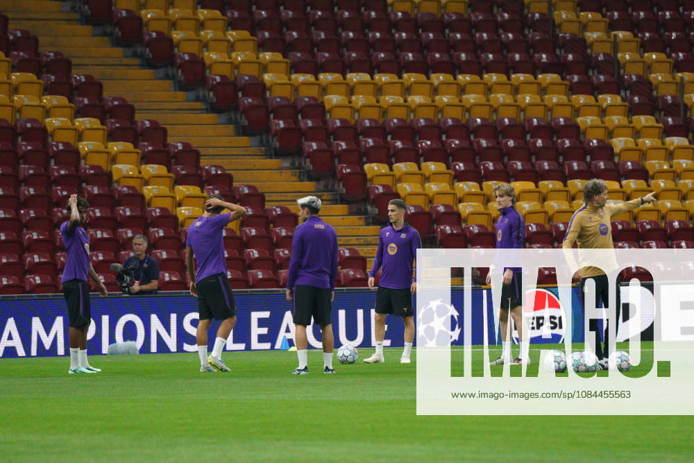 Lamine Yamal (L-1), Gavi (L-4) and Anthony Gordon (L-5) during the training day of FC Barcelona, Barca ahead the UEFA Champions League second round, football match against Galatasaray at RAMS Park Stadium in Istanbul, Turkey on October 12, 2026. Sariyer Turkey - ZUMAu194 20261012_zip_u194_020