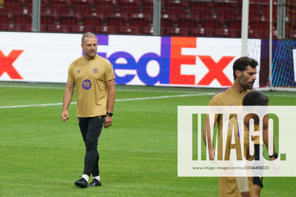 Hansi Flick, head coach during the training day of FC Barcelona, Barca ahead the UEFA Champions League second round, football match against Galatasaray at RAMS Park Stadium in Istanbul, Turkey on October 12, 2026. Sariyer Turkey - ZUMAu194 20261012_zip_u194_033