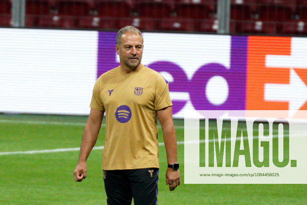 Hansi Flick, head coach during the training day of FC Barcelona, Barca ahead the UEFA Champions League second round, football match against Galatasaray at RAMS Park Stadium in Istanbul, Turkey on October 12, 2026. Sariyer Turkey - ZUMAu194 20261012_zip_u194_034