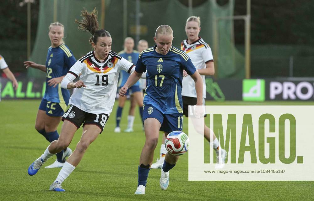 Photo: Nova SELIN of Sweden with the ball, with Loreen BENDER (left) of Germany; Germany vs. Sweden U-23 international soccer match on Monday, October 12, 2026, in Bremen