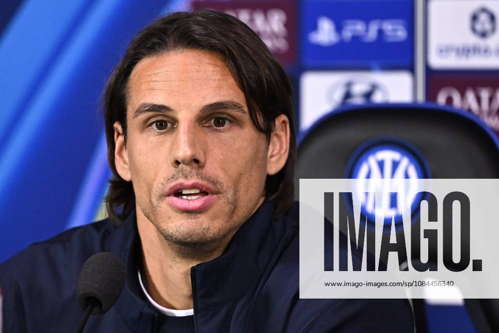 Inter Milan v Club Brugge - UEFA Champions League Media Activities 12 10 2026 MILAN, ITALY - OCTOBER 12 : Sommer Yann goalkeeper of Club Brugge speaking with the media during a pre-match press conference, PK, Pressekonferenz ahead of the UEFA Champions League 2026 27 League Phase matchday 2 match between Inter Milan and Club Brugge on October 12, 2026 in Milan, Italy, 12 10 2026 Milan Italy