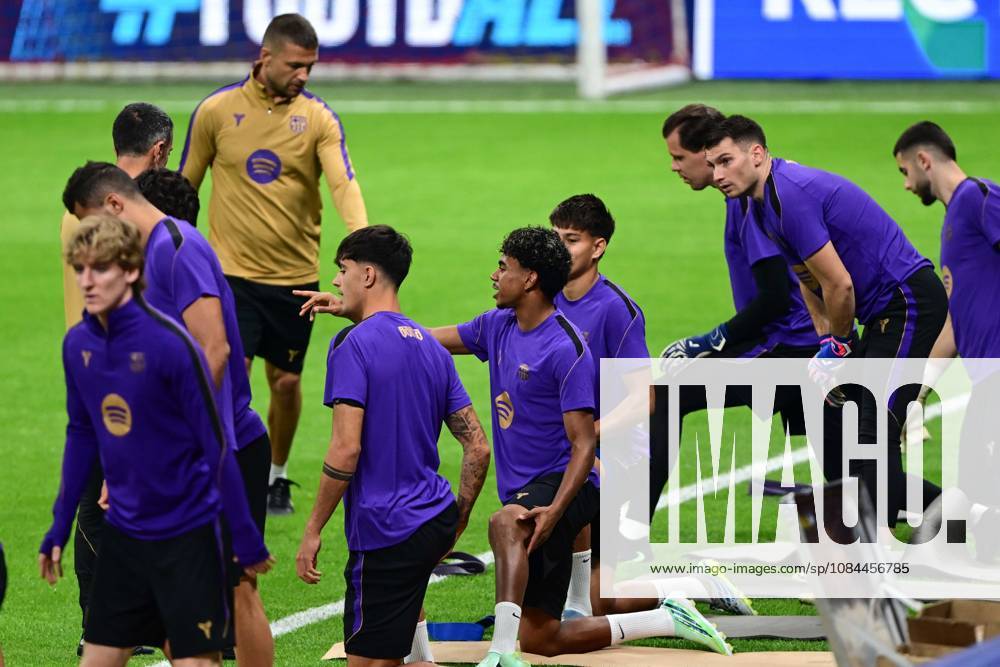 Barcelona complete preparations for Champions League clash with Galatasaray in Istanbul ISTANBUL, TURKIYE - OCTOBER 12: Barcelona players take part in a training session at RAMS Park as they complete preparations for their UEFA Champions League Week 2 match against Galatasaray, on October 12, 2026 in Istanbul, Turkiye. The session was led by head coach Hansi Flick, with the opening 15 minutes made available to members of the media ahead of the match. Cem Tekkesinoglu Anadolu Istanbul Turkey. Editorial use only. Please get in touch for any other usage.