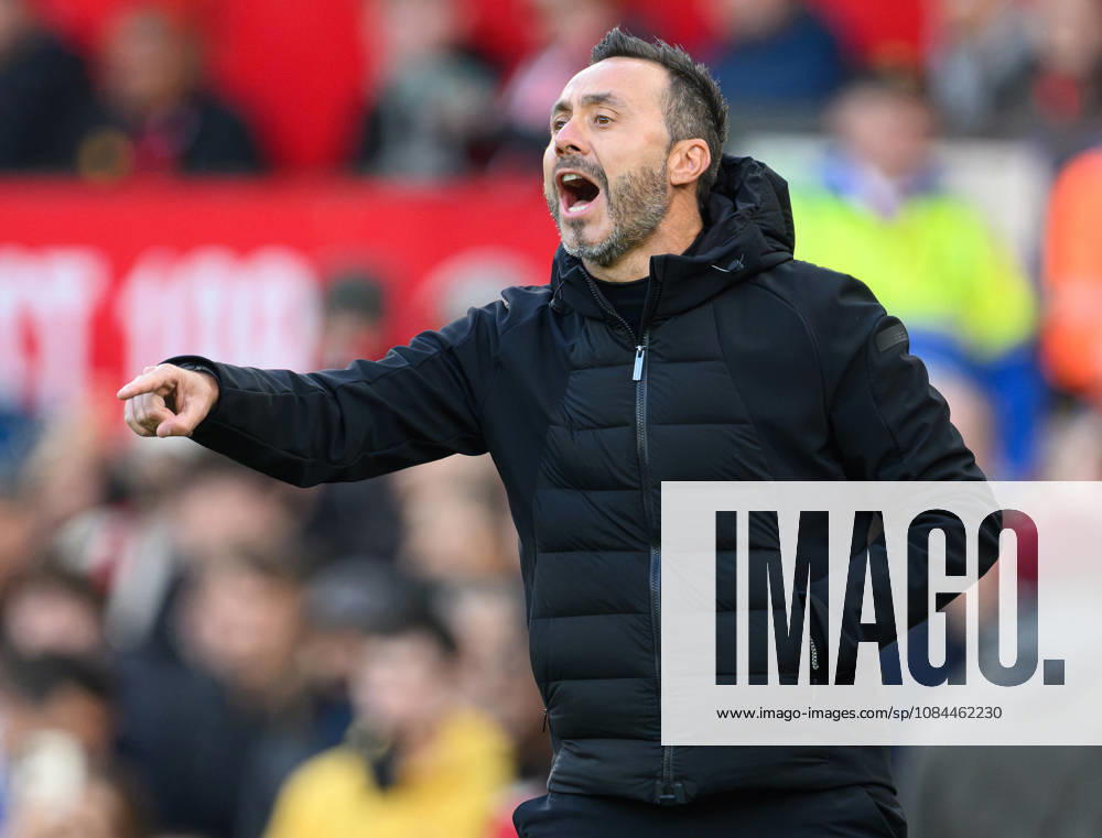Manchester United, ManU v Tottenham Hotspur - Premier League League - Old Trafford - Manchester. Manchester United v Tottenham Hotspur - Premier League League - Old Trafford - Manchester. Tottenham Manager Roberto De Zerbi. Picture : Mark Pain MANCHESTER England