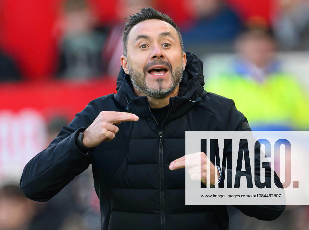 Manchester United, ManU v Tottenham Hotspur - Premier League League - Old Trafford - Manchester. Manchester United v Tottenham Hotspur - Premier League League - Old Trafford - Manchester. Tottenham Manager Roberto De Zerbi. Picture : Mark Pain MANCHESTER England