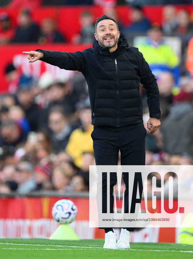 Manchester United, ManU v Tottenham Hotspur - Premier League League - Old Trafford - Manchester. Manchester United v Tottenham Hotspur - Premier League League - Old Trafford - Manchester. Tottenham Manager Roberto De Zerbi. Picture : Mark Pain MANCHESTER England
