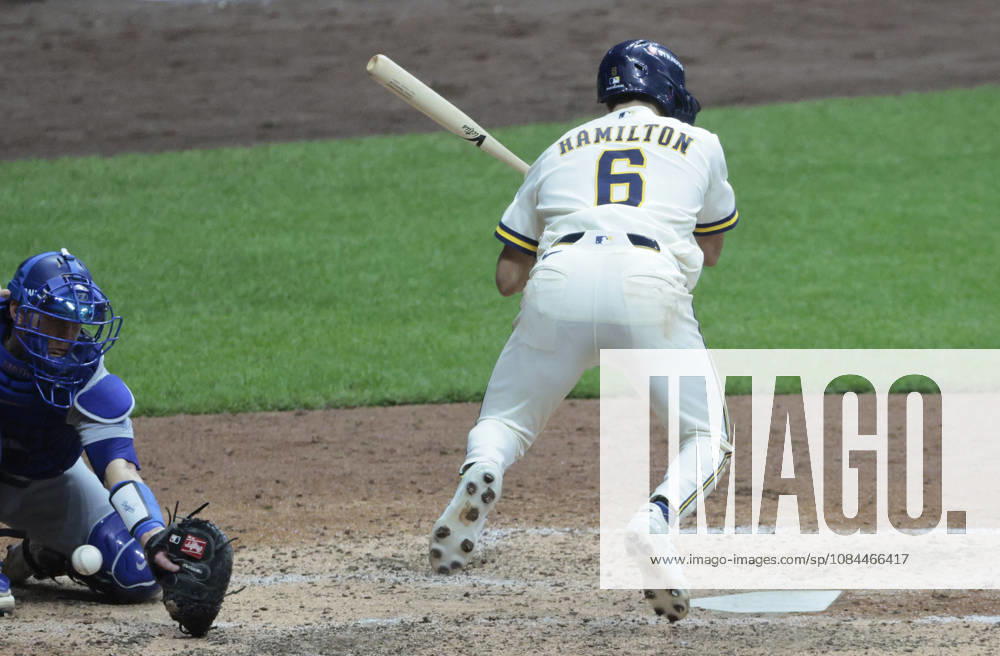 Milwaukee Brewers David Hamilton (6) reacts after being hit by a pitch from Los Angeles Dodgers pitcher Brock Stewart in the sixth inning in game two of the MLB, Baseball Herren, USA National League Championship Series at American Family Field in Milwaukee, Wisconsin, on Monday, October 12, 2026. MIL20261012731 TANNENxMAURY