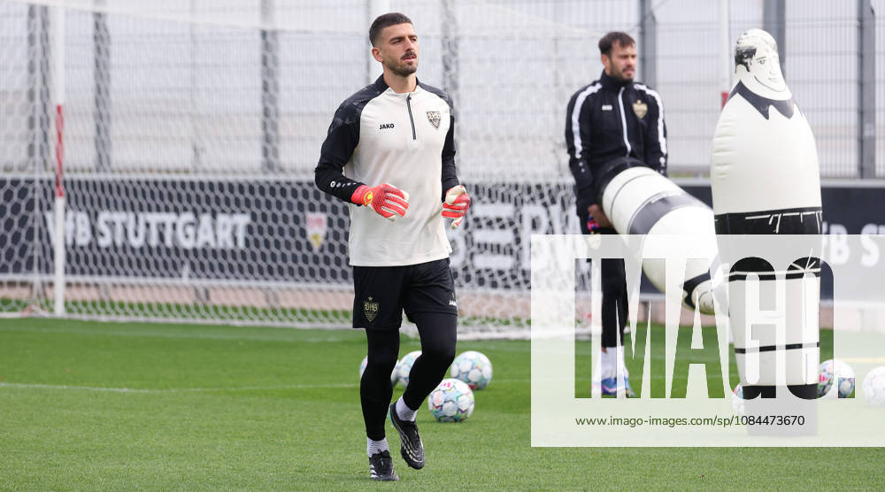 Germany, Stuttgart, VfB Stuttgart soccer practice, from left: Fabian Bredlow, Stefan Drljaca