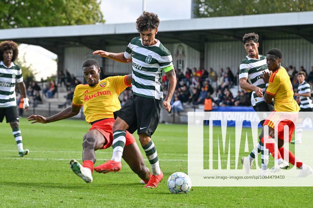 Youth League RC Lens vs Sporting CP Elijah Mendy (5) of Lens defending on Gabriel Silva (10) of Sporting CP during the Uefa Youth League matchday 2 game in the League phase in season 2026 - 2027 between Racing Club de Lens and Sporting CP Lissabon on October 13 , 2026 in Avion, Belgium. (Photo by David Catry sportpix) Avion CTS La Gaillette Belgium