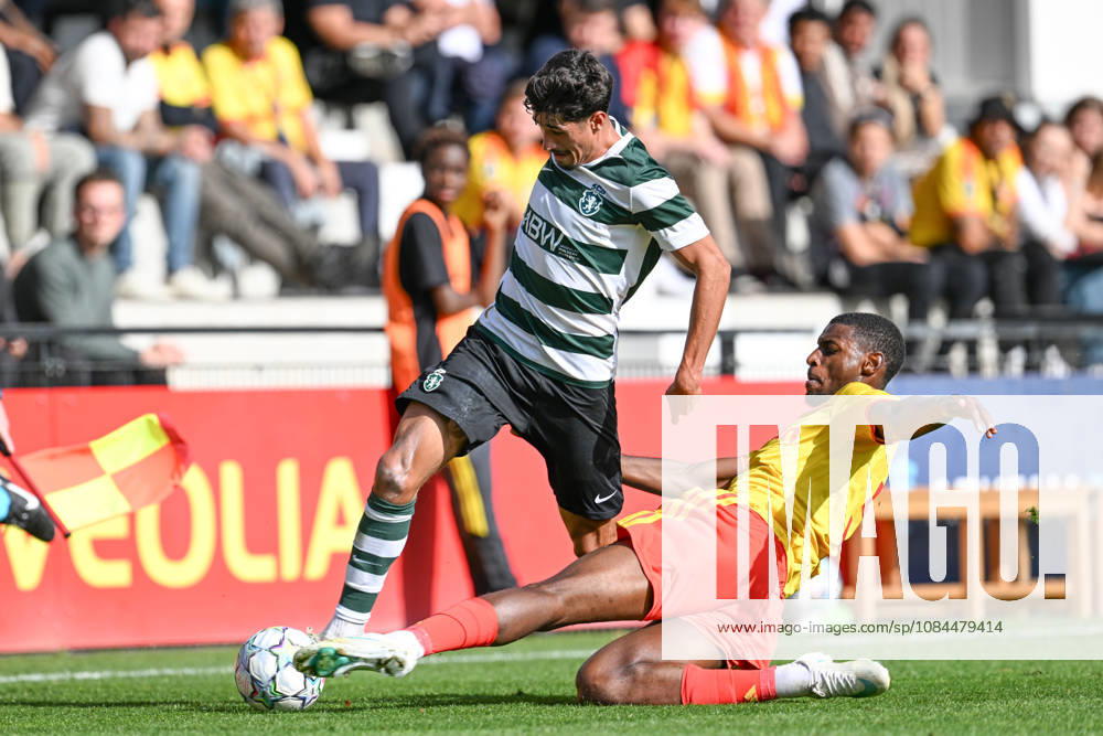 Youth League RC Lens vs Sporting CP Jose Mendes (9) of Sporting CP fighting for the ball with Elijah Mendy (5) of Lens during the Uefa Youth League matchday 2 game in the League phase in season 2026 - 2027 between Racing Club de Lens and Sporting CP Lissabon on October 13 , 2026 in Avion, Belgium. (Photo by David Catry sportpix) Avion CTS La Gaillette Belgium